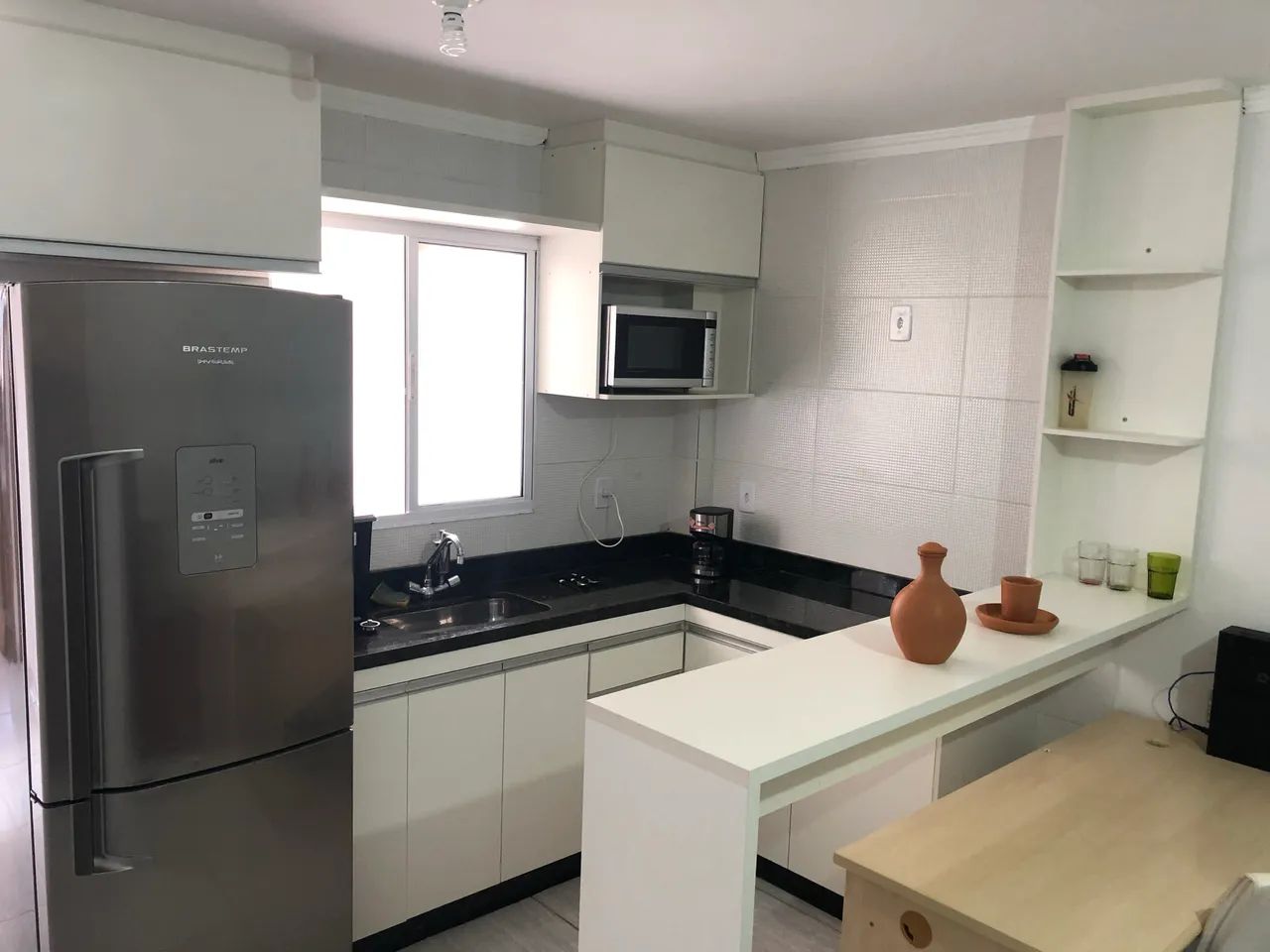 Aluga-se apto 1 quarto no centro 