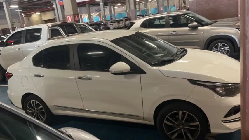 Fiat Cronos Precision 1.3 16V Flex Aut. 2024 - Foto 2