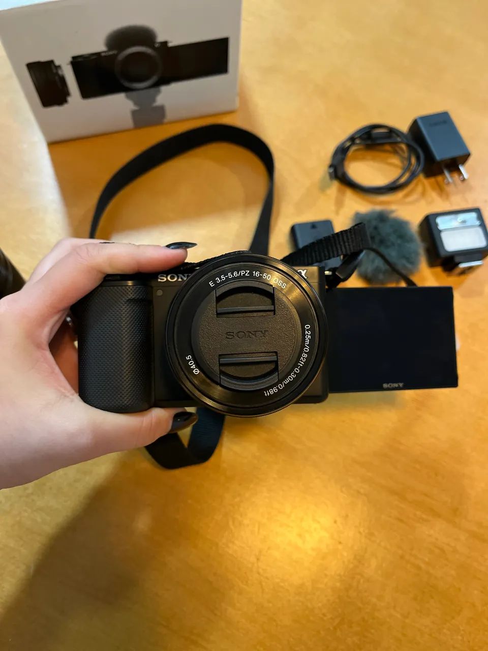Câmera Sony ZVE10 - Foto 3