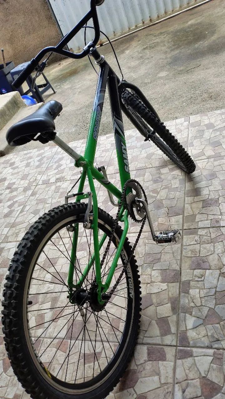 Bicicleta aro 24 semi nova  - Foto 2