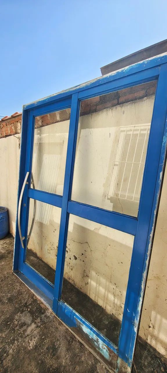 Vendo porta balcão 