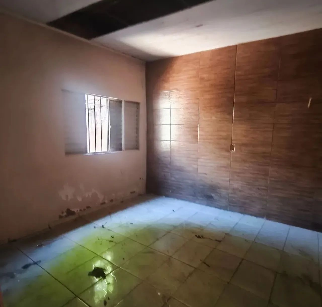 Vendo casa na estrutural 