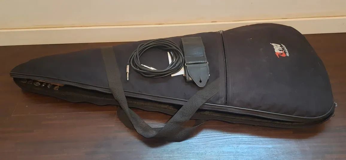 Guitarra Eagle STS-001 (com capa, cabo, correia e suporte) - Foto 2