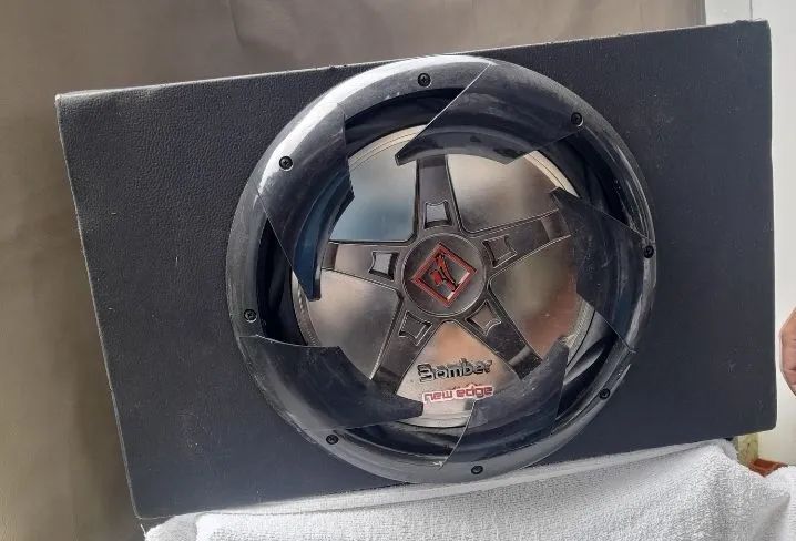 Caixa de som / automóvel 