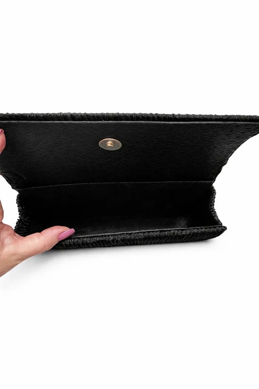 Clutch preta texturizada sem alça - Foto 2