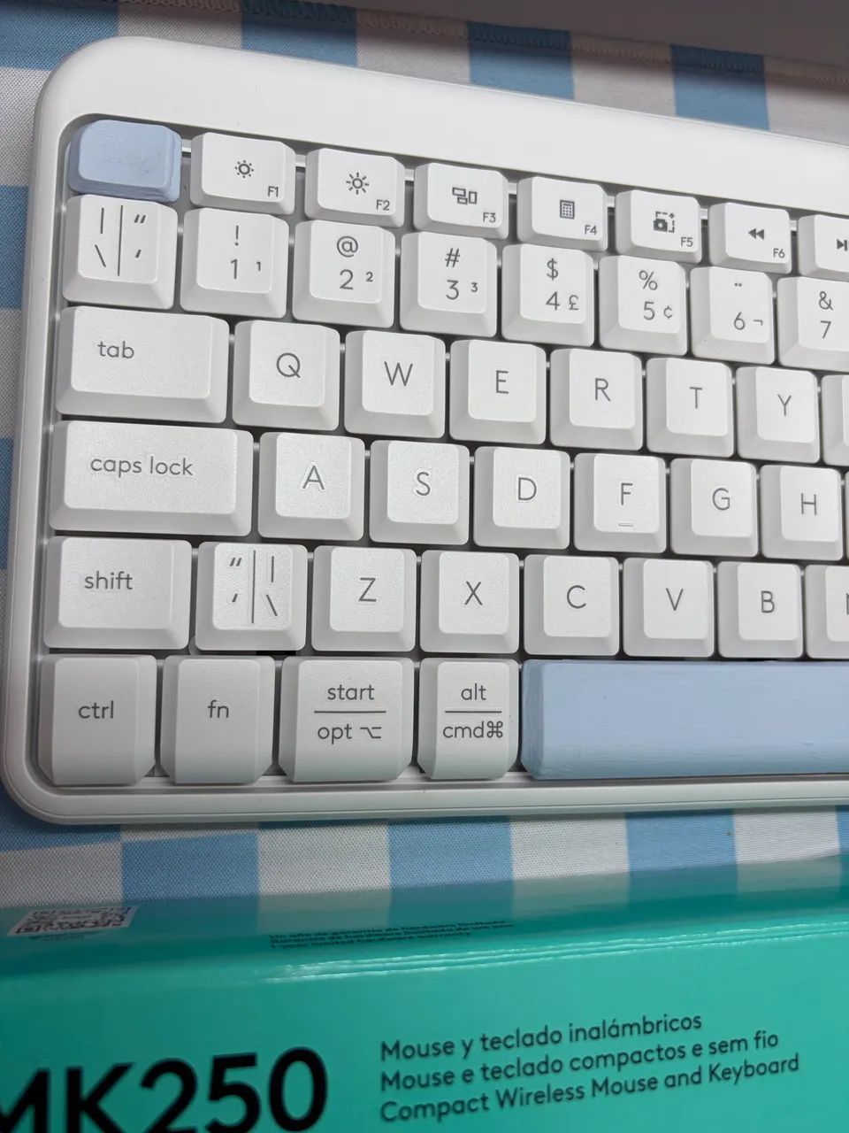 Kit Teclado e Mouse Logitech MK250 usado - Foto 3