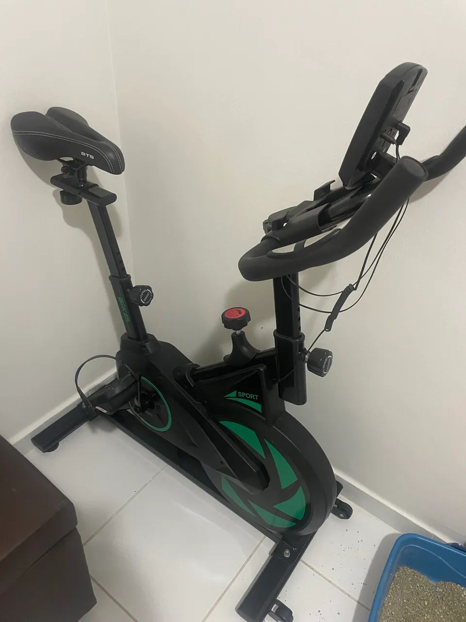 Bicicleta ergométrica quase nova - Foto 4