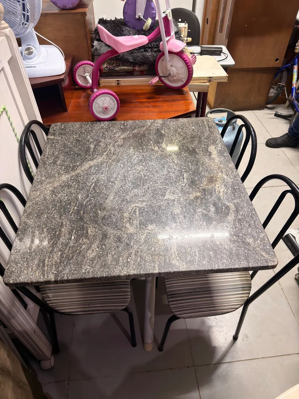 Mesa com cadeiras  - Foto 3