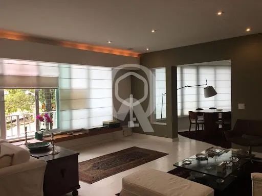 Apartamento 03 Dorm. em Lagoa - Rio de Janeiro