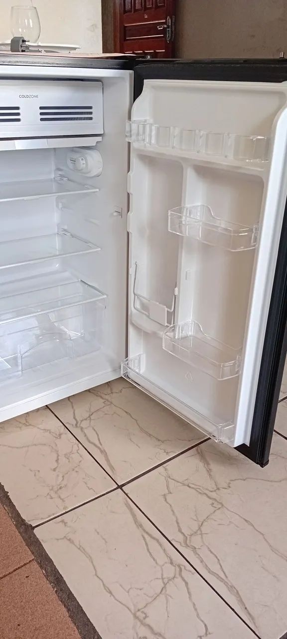 VENDO UM FRIGOBAR ELECTROLUX - Foto 3