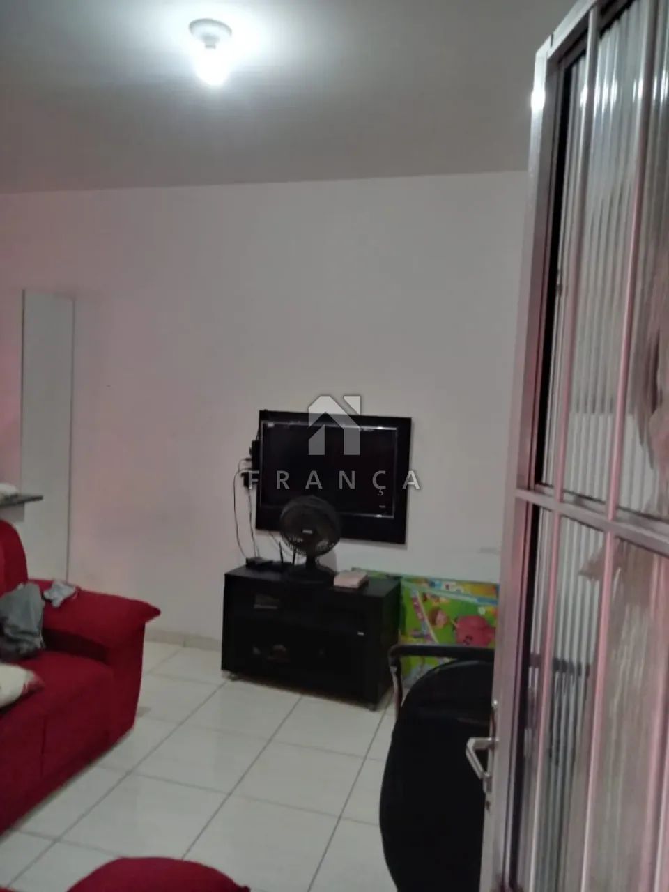 Casa Padrão em Jacareí - Foto 3