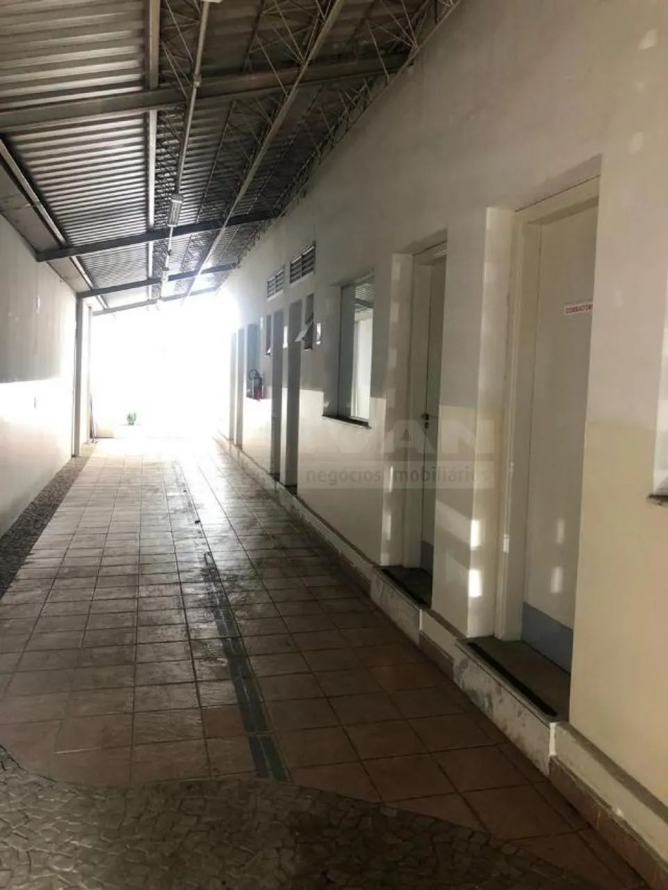 Casa comercial para locação no bairro Centro - Foto 2