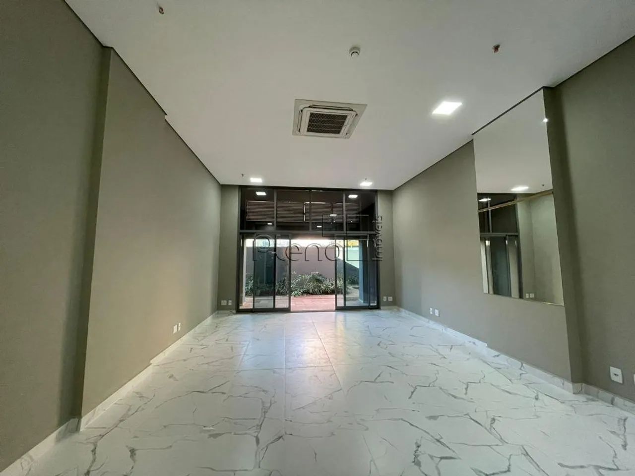 Sala para locação com 60 m² no Cambuí, Campinas.