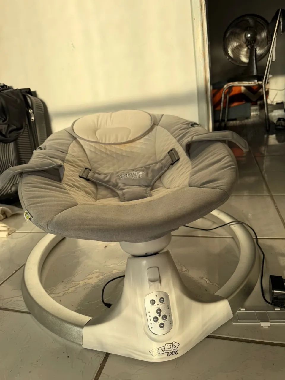 cadeira de descanso e balanço maxi baby