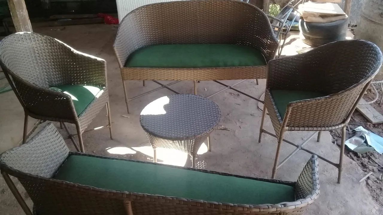 Conjunto de sofá em fibras sintéticas  - Foto 2