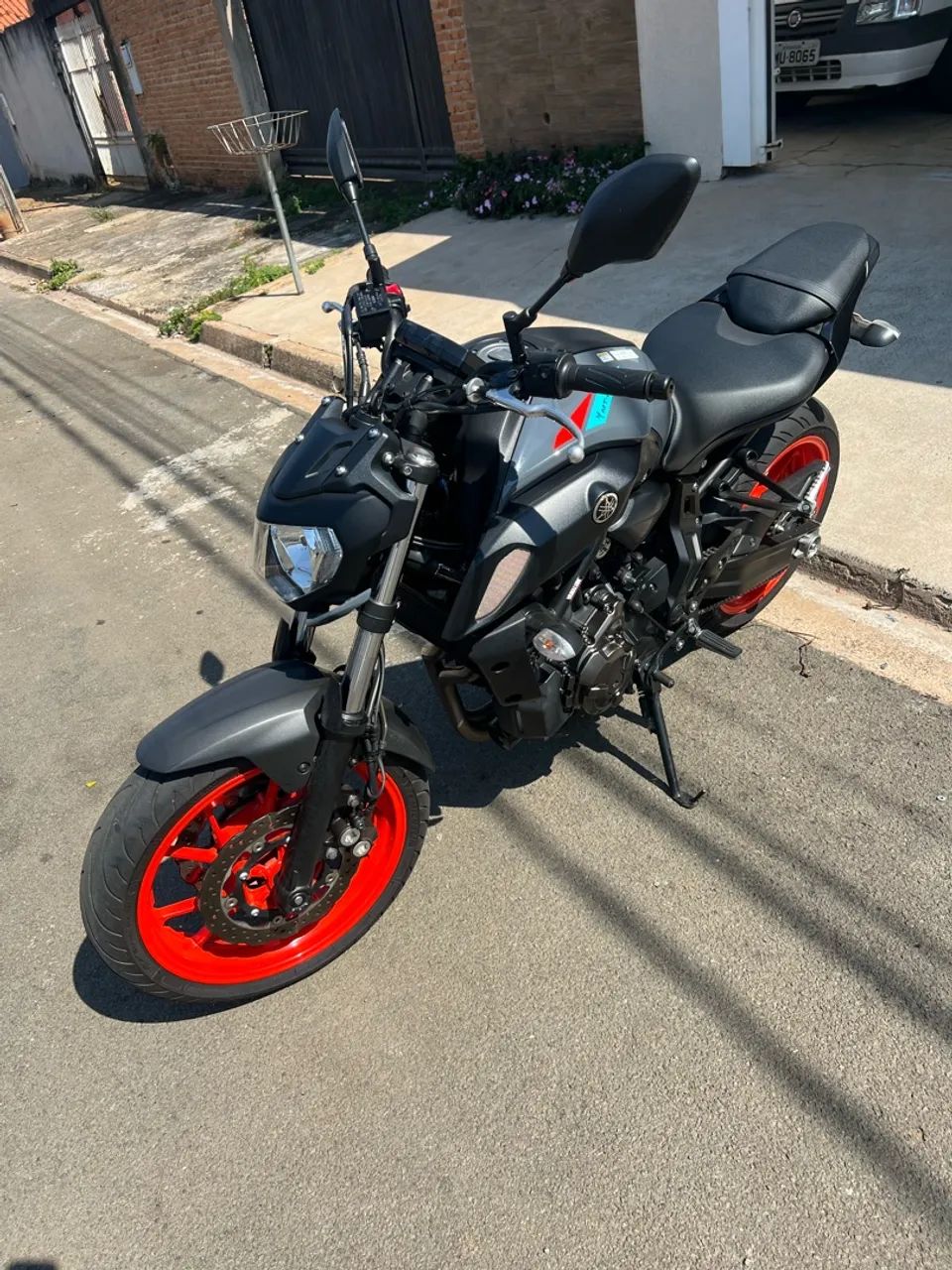 Yamaha MT07 - Foto 3