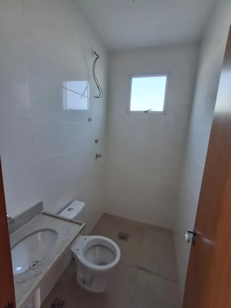 Alugo Casa em Condominio Próximo Av das Torres - Foto 5
