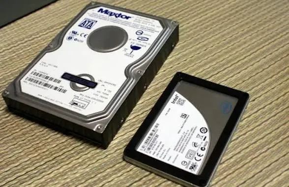 HD & SSD  500GB CADA 