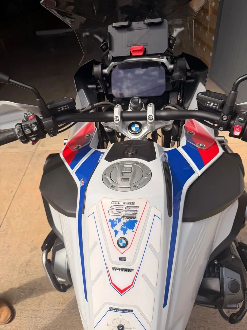 BMW R 1250 GS Adventure premium rallye 2021 com baús e acessórios  - Foto 5