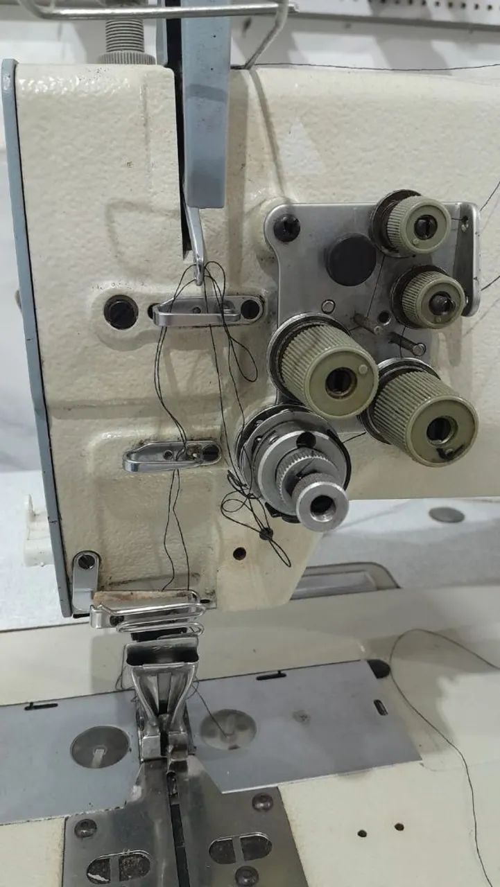Maquina de costura  - Foto 3