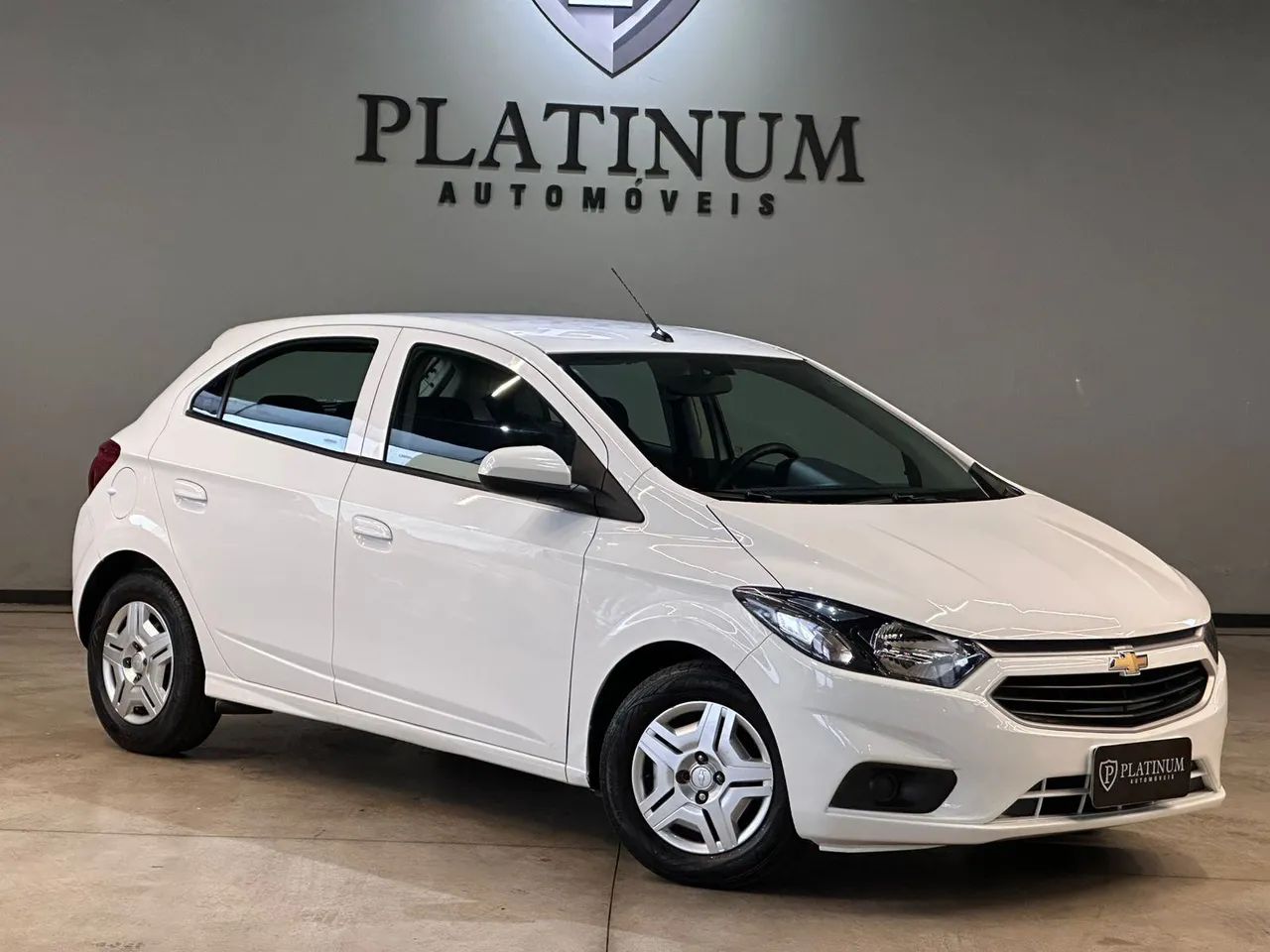 Chevrolet Onix JOY Hatch 1.0 8V Flex Mec. 4P 2020 - Foto 2