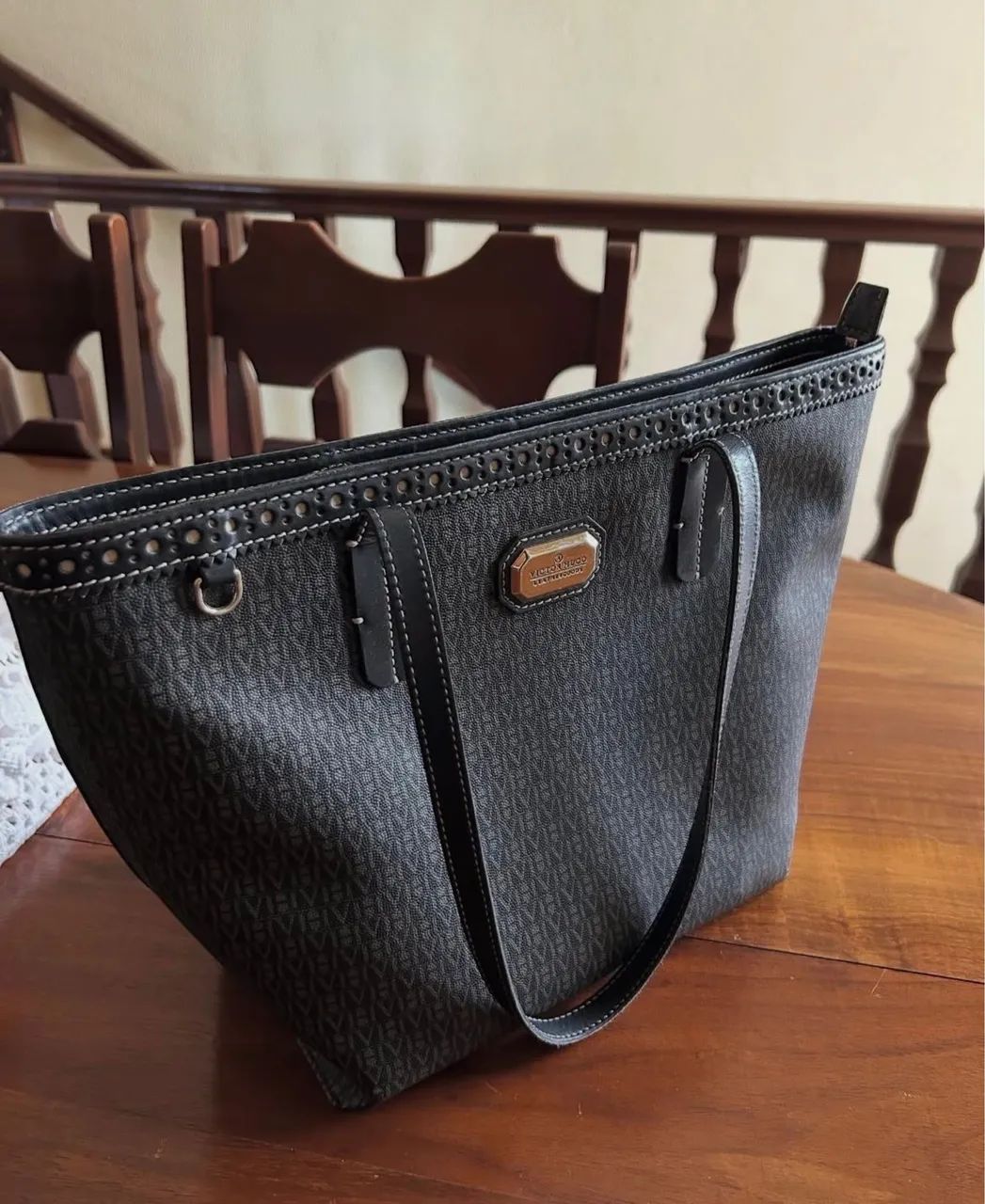 Bolsa Victor Hugo modelo Chelsea Medium original  - Foto 2