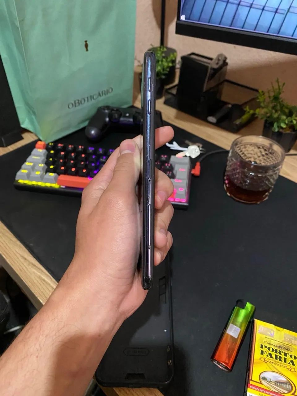 Samsung Galaxy J4 Plus - Foto 2