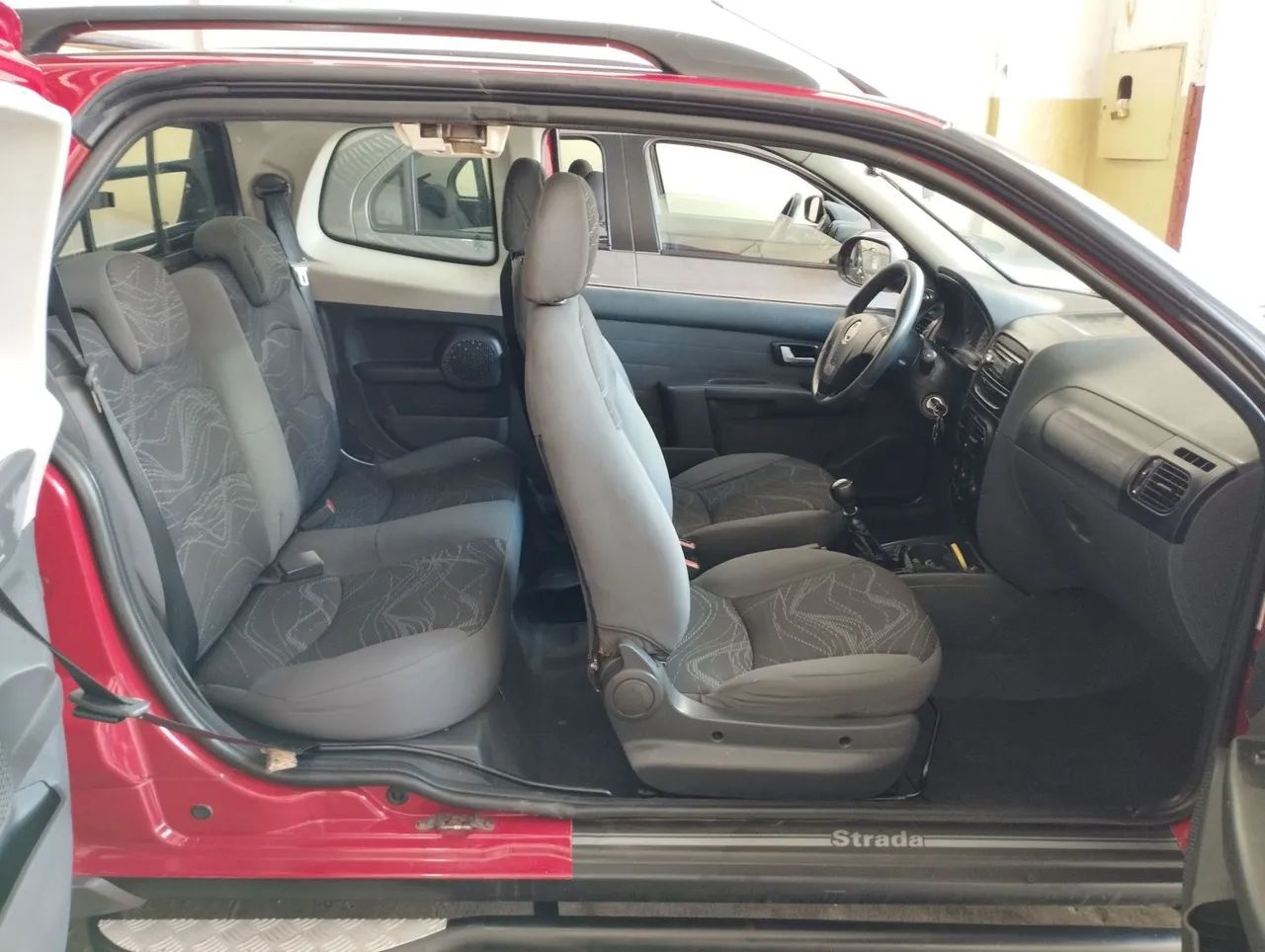 Fiat Strada Working 1.4 MPI Fire Flex 8V CD 2014 - Foto 5