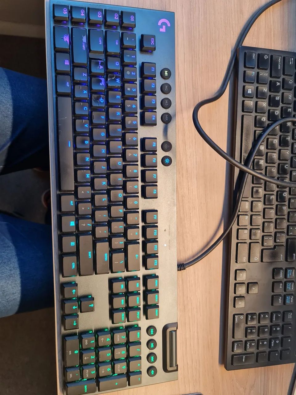 Teclado G815 