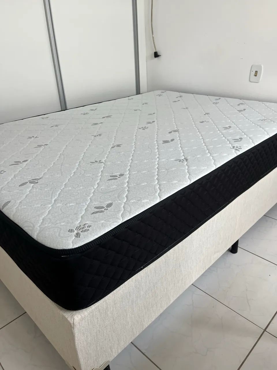 VENDO CAMA BOX COMPLETA - Foto 3