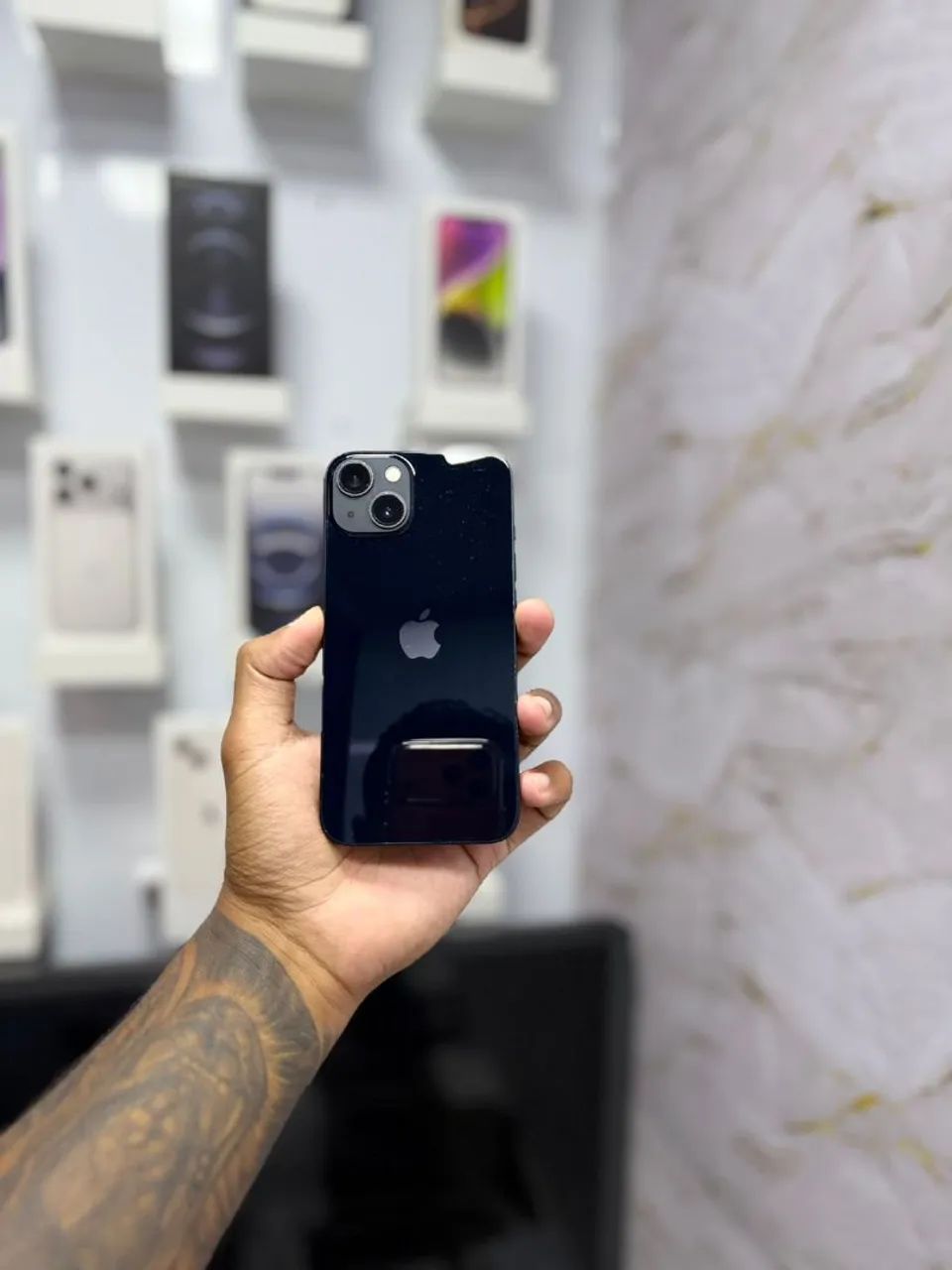 IPHONE 13 128GB<br>R$ 2.099,00