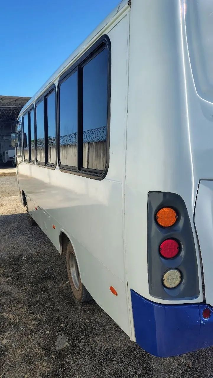 Micro ônibus Comil  VW 8.160 (2013) - 24 + 1 Lugares - Foto 4