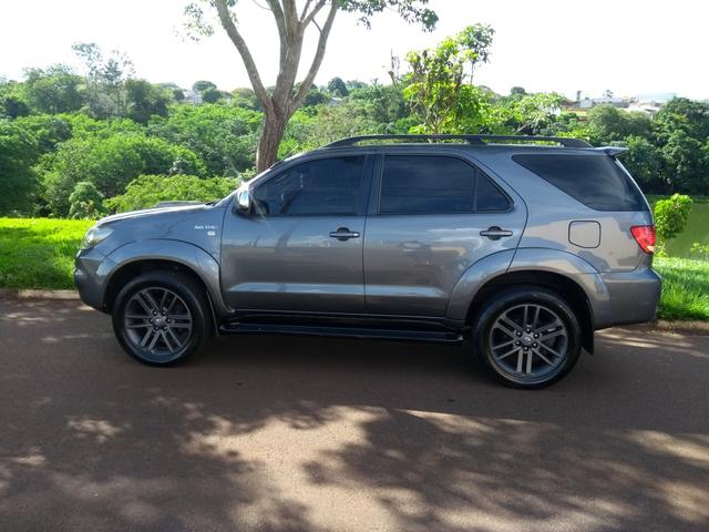 Toyota Hilux SW4 SRV 3.0 - Foto 6