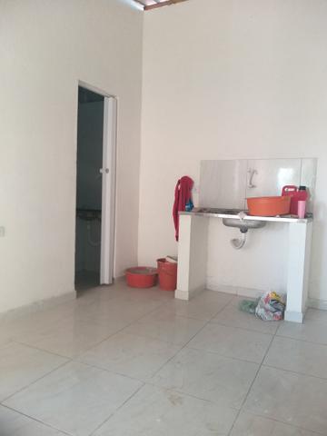 Aluga-se casa em candeias - Foto 2