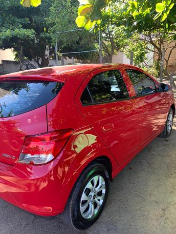 Vendo/troco/financio lindo onix 2014/ 1.0 completo - Foto 3