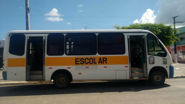 Micro Ônibus Mercedez 29 Lugares Ano 2004.2004 What * - Foto 2