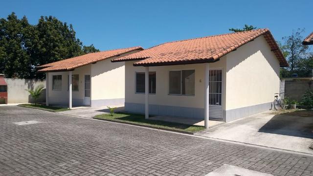 Casa com 2 quartos e vaga para 2 carros no bairro Piranema, em Itaguaí