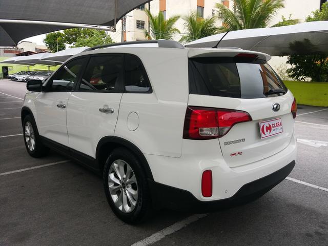 Kia Sorento EX2 2.4 - Foto 9