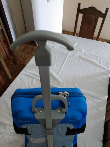 Vendo mochila rodinha