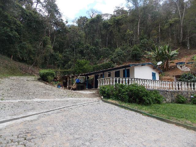 Área de 315.648 m² com fabrica de embutidos instalada e funcionando