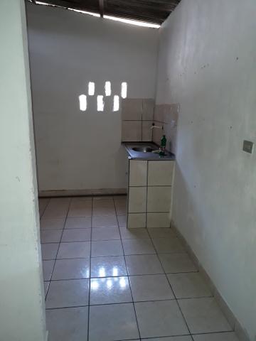 Alugo uma casa 1 °andar valor 500 reais - Foto 6