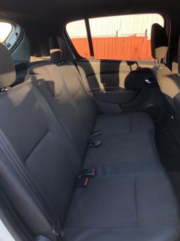 Renault - Sandero 1.6 Stepway Rip Curl - 2017 - Foto 12