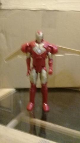 Boneco do homem de ferro BOM ESTADO - Foto 2