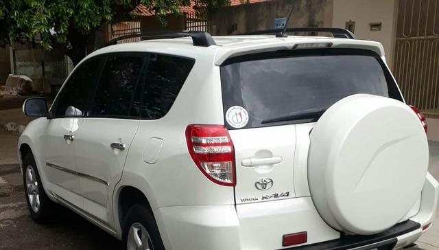 Rav 4 ano 10/11 automática