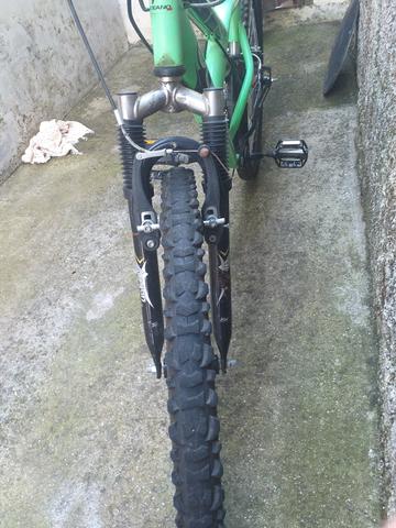 Bicicleta aro 26 - Foto 4