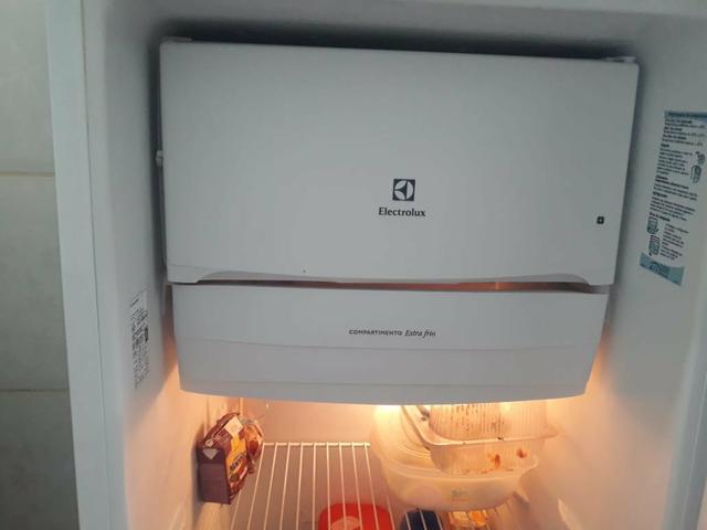 Vendo Geladeira Electrolux - Foto 2