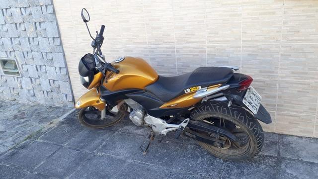 Vendo ou troco cb 300 2010 - Foto 2