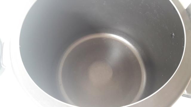 Panela de pressão de 7,0L R$120,00 - Foto 2