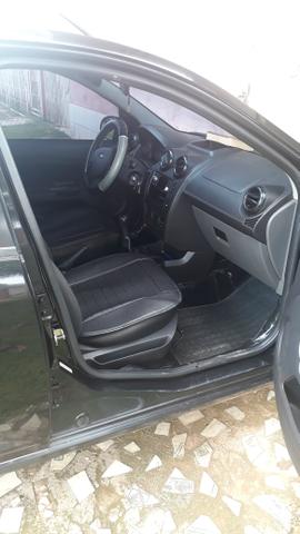 Carro Fiesta cedan 2010/2011. Fone - Foto 4