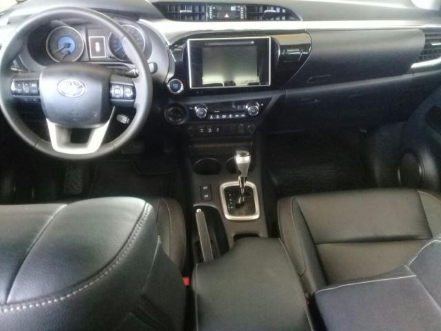 Toyota hilux cd srx 4x4 2.8 tdi 4x4 16v automatica - Foto 3